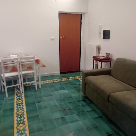Let It B&B Apartment Salerno Luaran gambar
