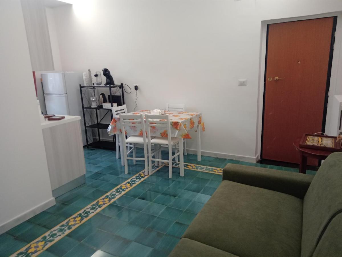 Let It B&B Apartment Salerno Luaran gambar