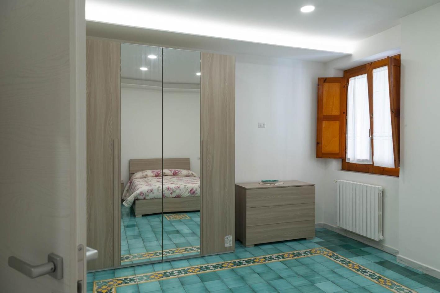 Let It B&B Apartment Salerno Luaran gambar